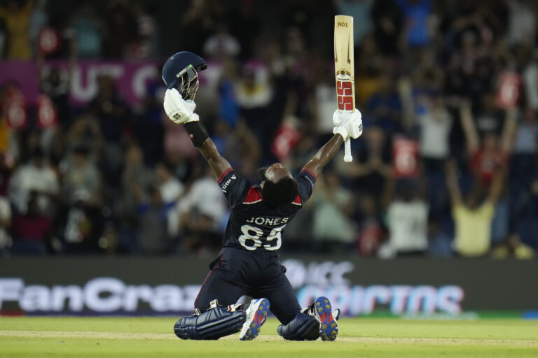 Lay Betting on IPL Close-Fought Matches with Online Cricket ID